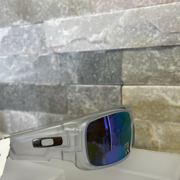 Oakley Crankshaft 60mm Polarized Sunglasses - Picture 12 of 16